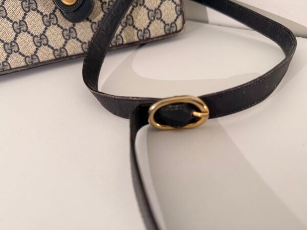 Gucci Vintage GG Supreme Envelope Crossbody Bag