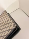 Gucci Vintage GG Supreme Envelope Crossbody Bag