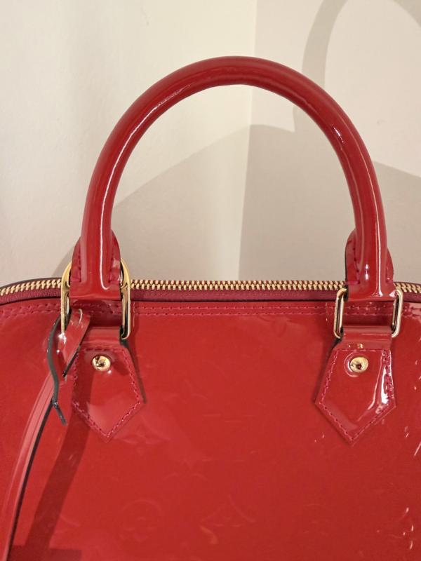 Louis Vuitton Alma Monogram Vernis