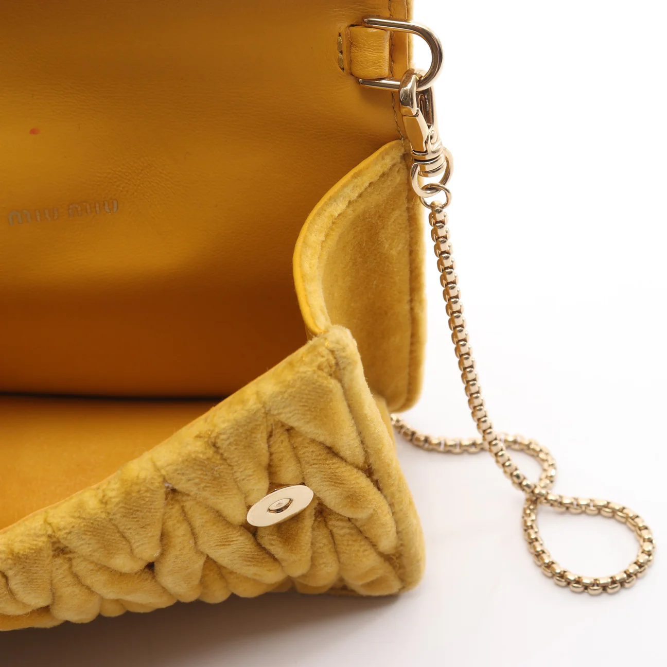 Miu Miu Yellow Velutto Matelassé Chain Micro Bag - Image 6