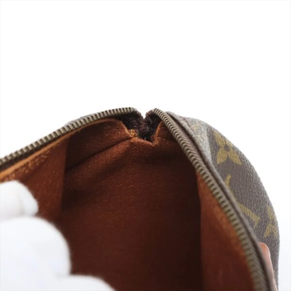 Louis Vuitton Monogram Papillon 22 Handbag