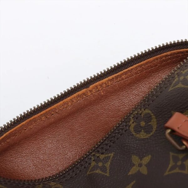 Louis Vuitton Monogram Papillon 22 Handbag