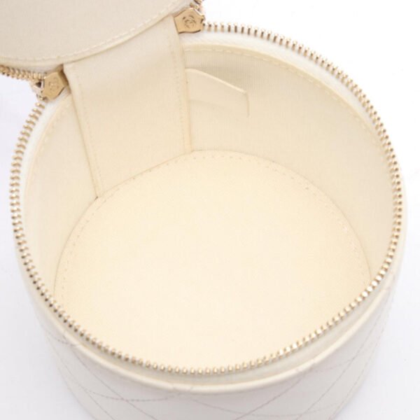Chanel White Matelasse Coco  Small Chain Vanity