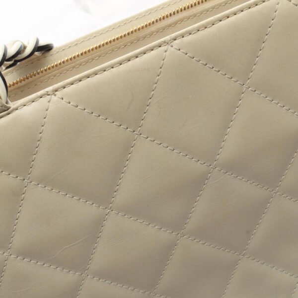 Chanel White Matelassé Chain Shoulder Bag