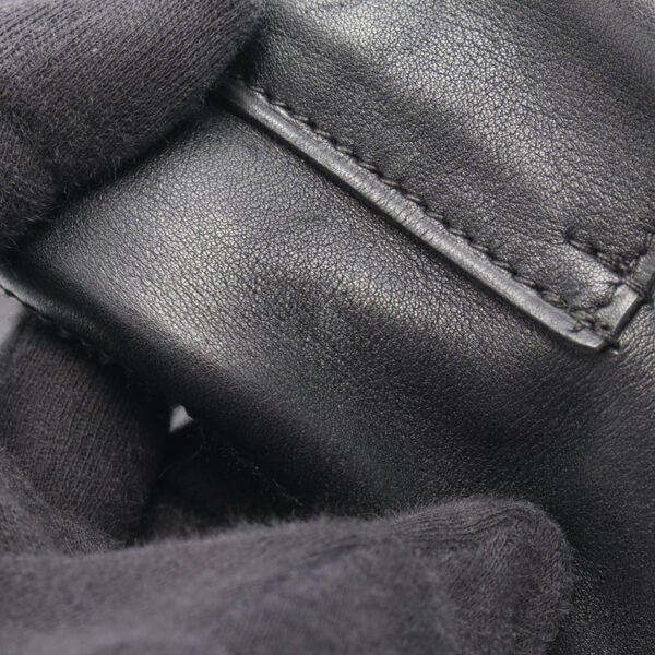 Hermès Black Caravan Horizontal MM